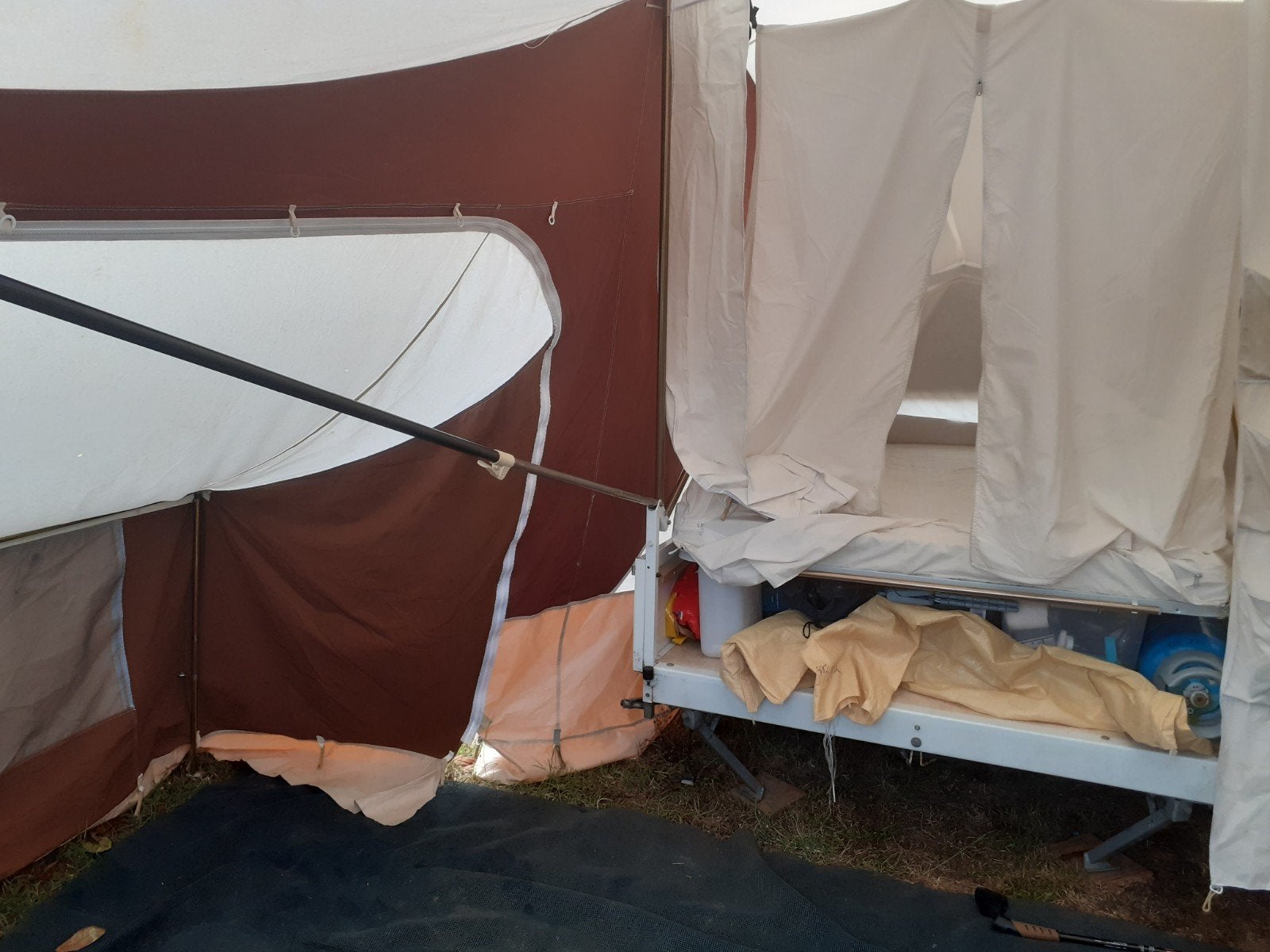 trigano odyssee 2007, Caravans en Kamperen, Ophalen, Trigano, Meerkleurig, Tot en met 6