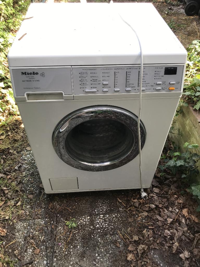 wasmachine, Ophalen, 1200 tot 1600 toeren, Gebruikt, 4 tot 6 kg
