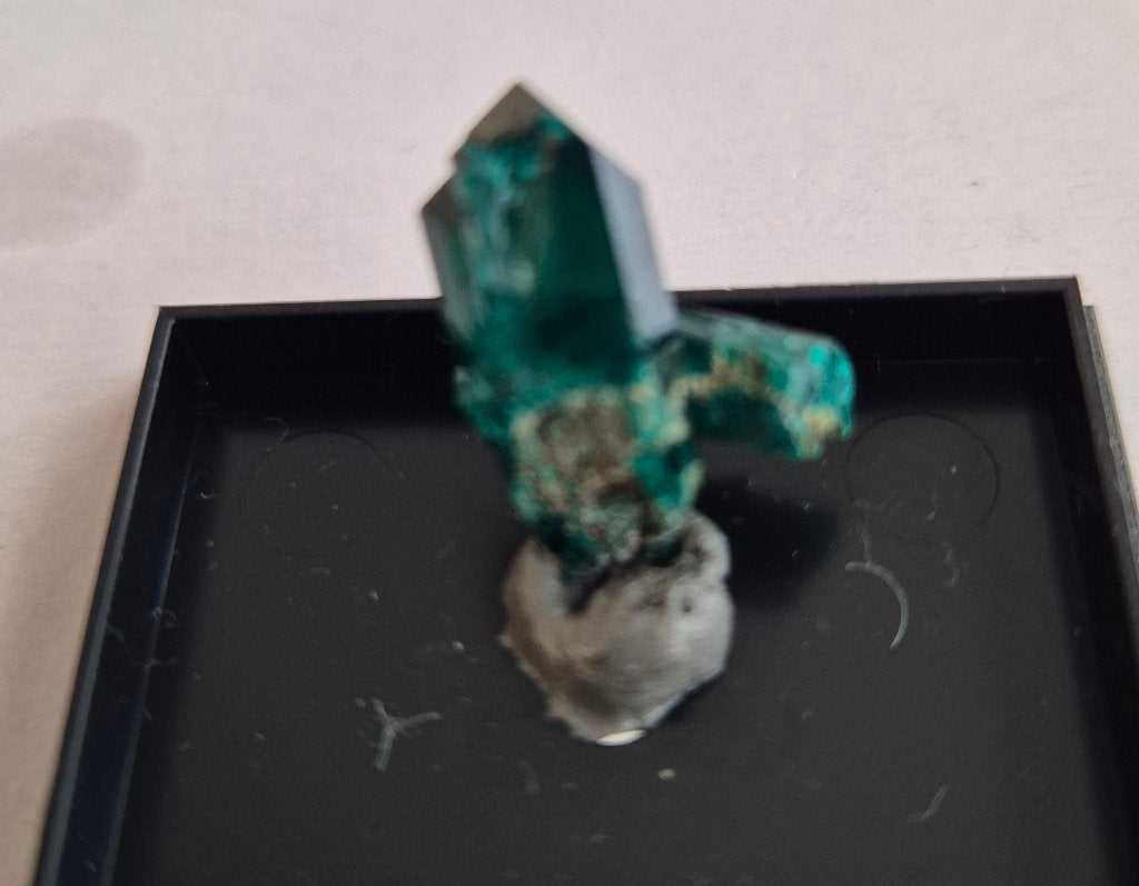 dioptaas  doorschijnende kristal, Verzenden
