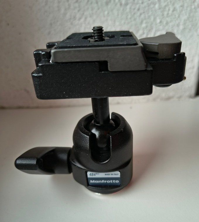 Manfrotto 484RC2 Miniballhead W/ RC2 nieuw, Ophalen of Verzenden, Nieuw, Balhoofd, Manfrotto