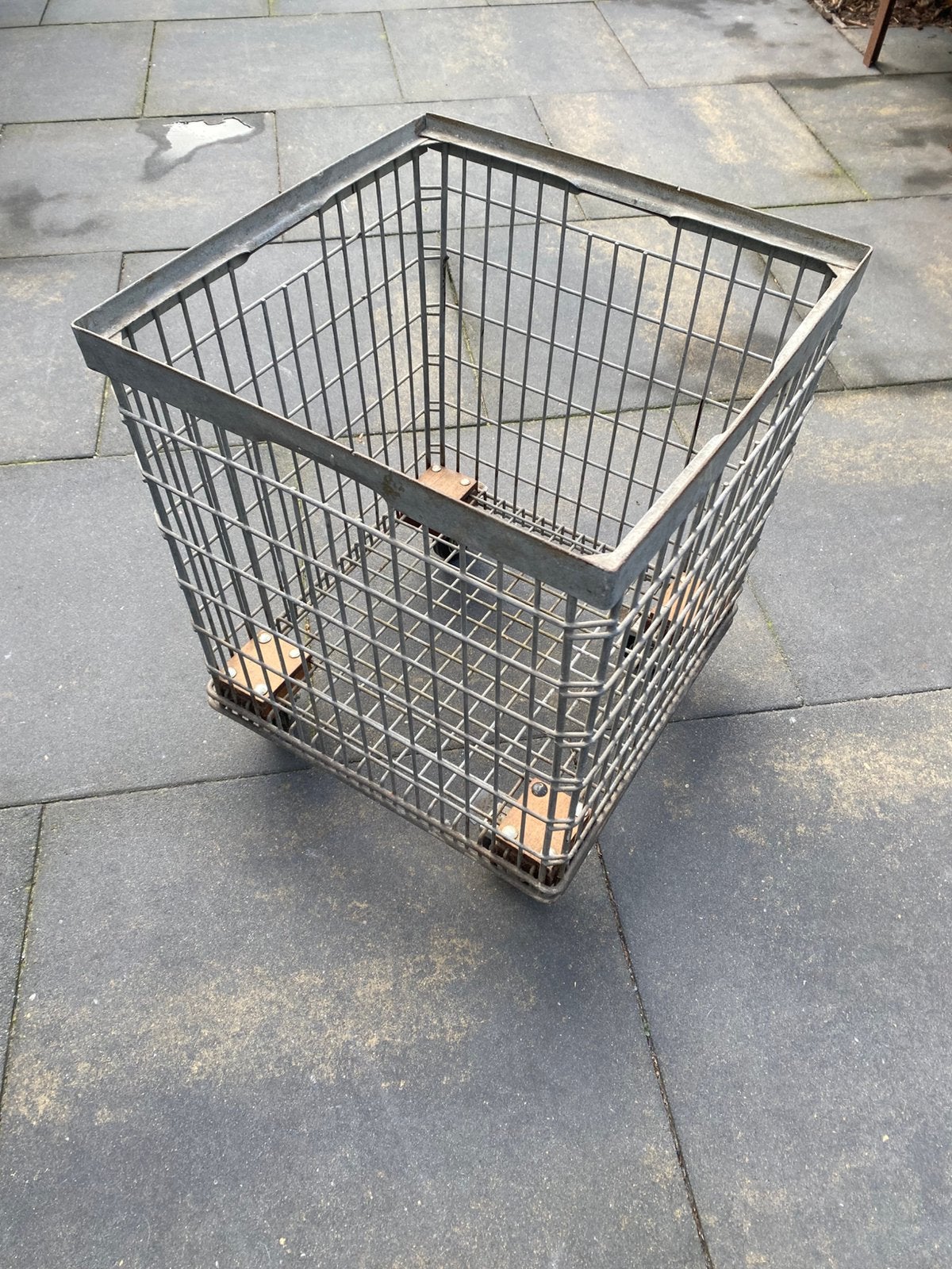 Oude draadmand, Ophalen, Gebruikt