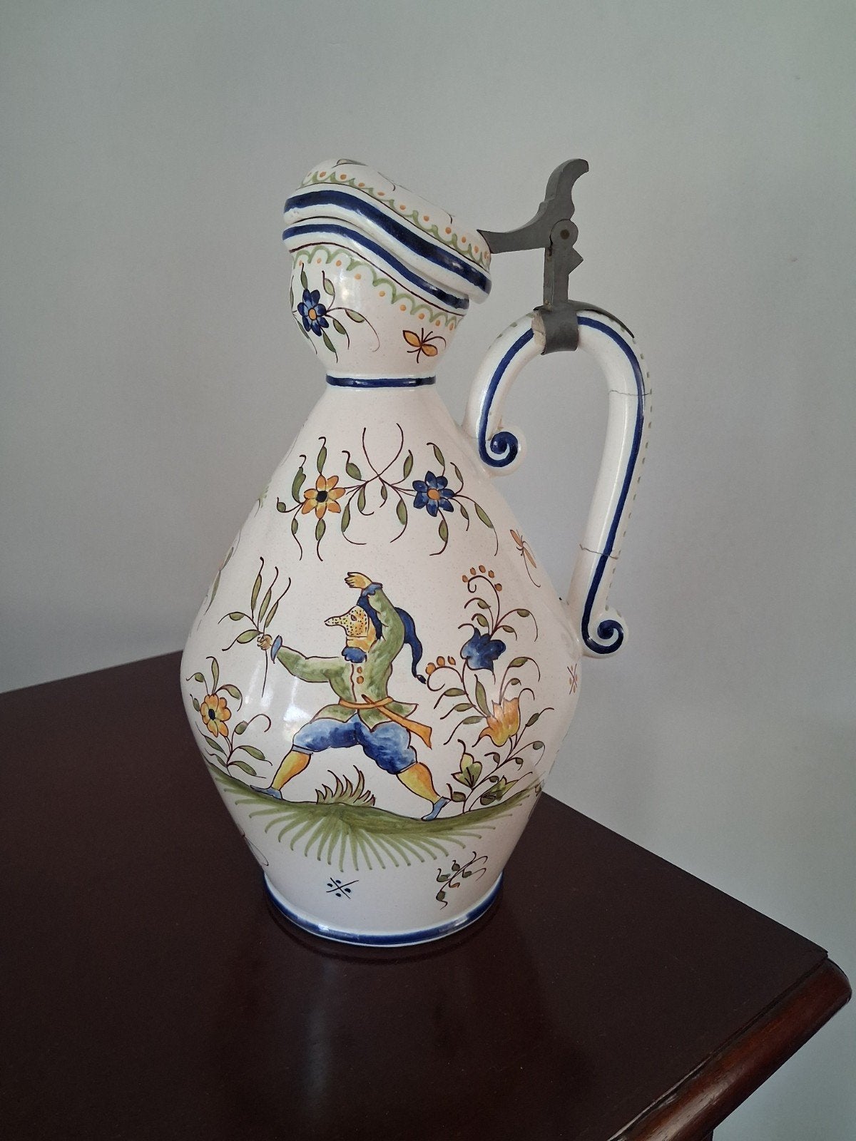 Moustiers faience Rouen style  ± 1900 kan 28cm hg., Antiek en Kunst, Antiek | Vazen, Ophalen of Verzenden
