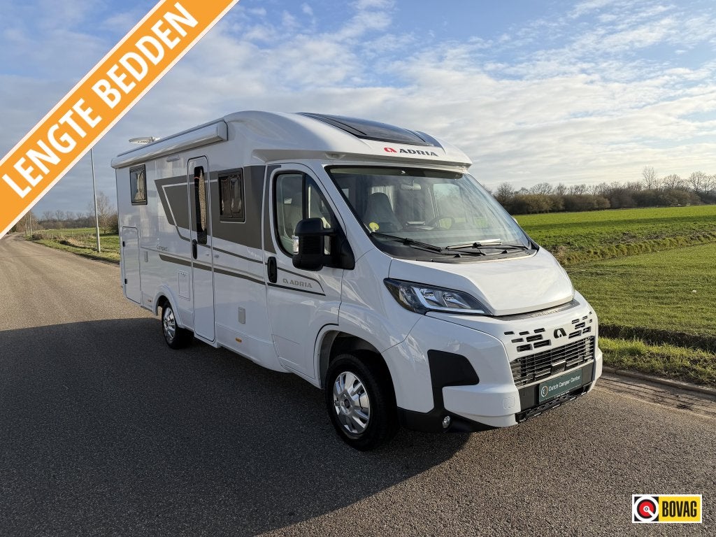 Adria Compact DL Face-to-Face, Zonnepaneel, Buitengas, Ringverwarming, Fiat, 6 tot 7 meter, Bedrijf