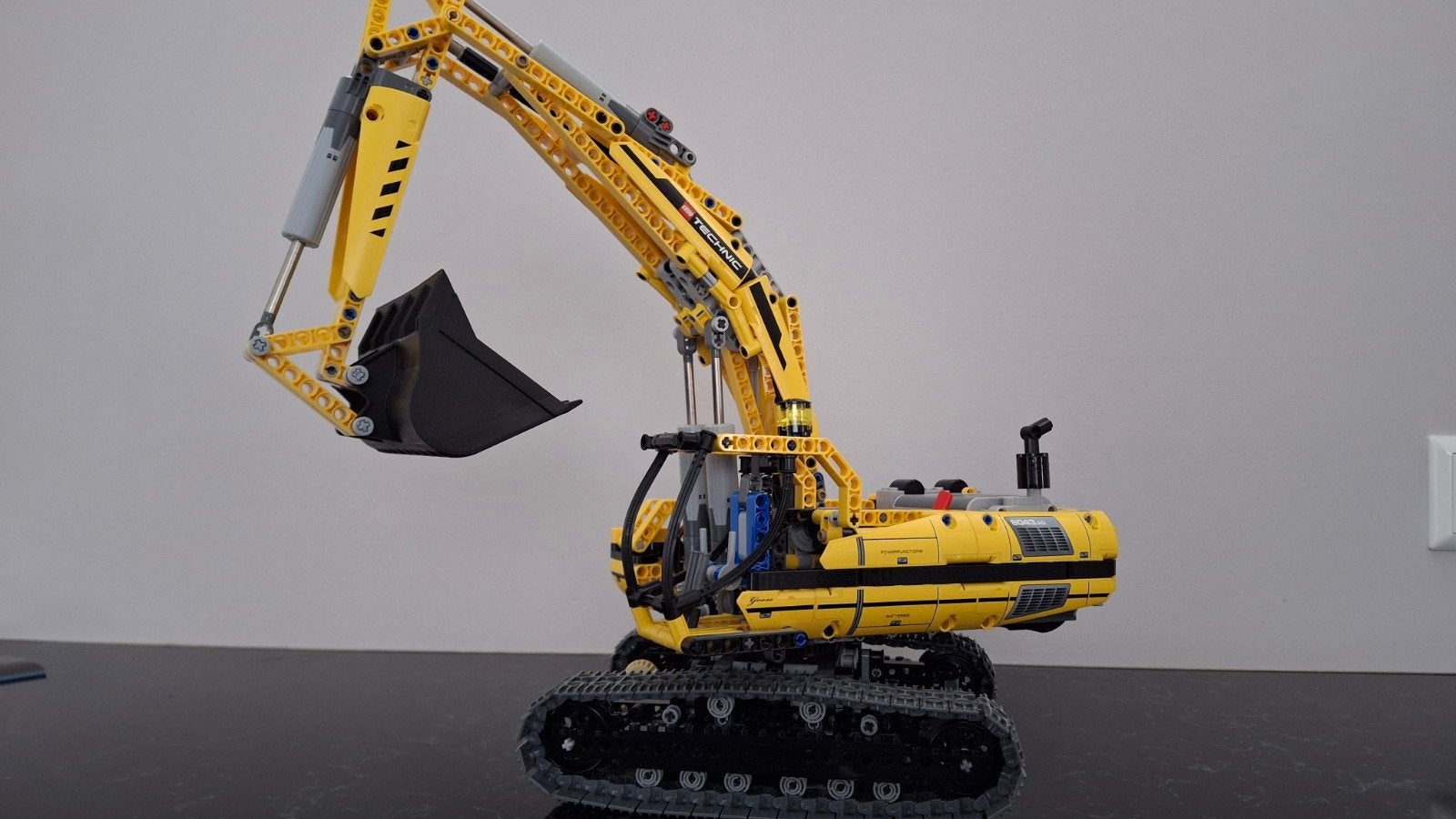 Lego Technic 8043 Gemotoriseerde Graafmachine, Ophalen, Lego, Inclusief instructies, Zo goed als nieuw