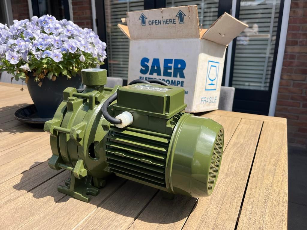 Nieuwe SAER Elektronische Pomp FC20/2A 220V 50HZ, Ophalen of Verzenden, Nieuw, Elektrisch, Overige typen