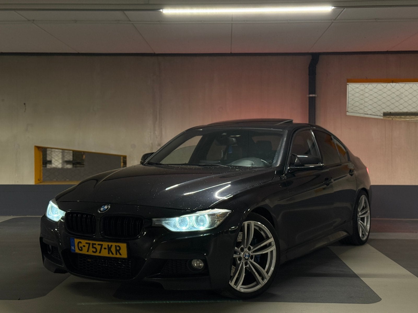 BMW 3 Serie 330d F30 M Sport Full Option HUD HK Pano Carplay, Automaat, Euro 5, Achterwielaandrijving, 1800 kg