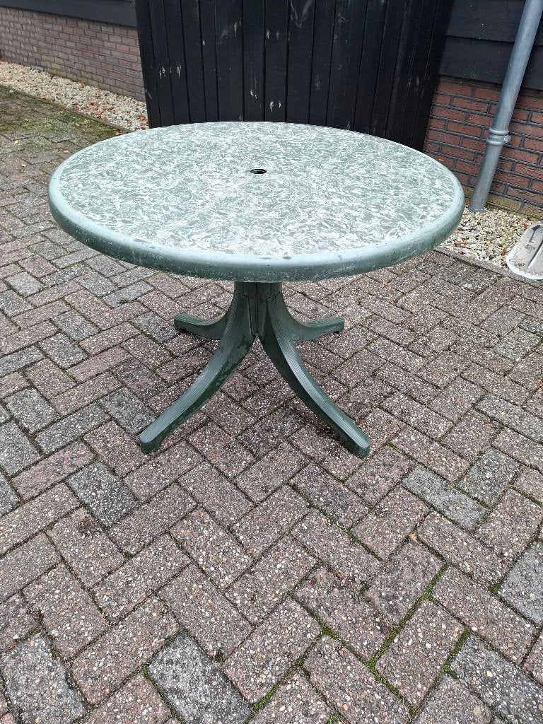 Hartman tuintafel (rond), Ophalen, Gebruikt, Rond, Kunststof