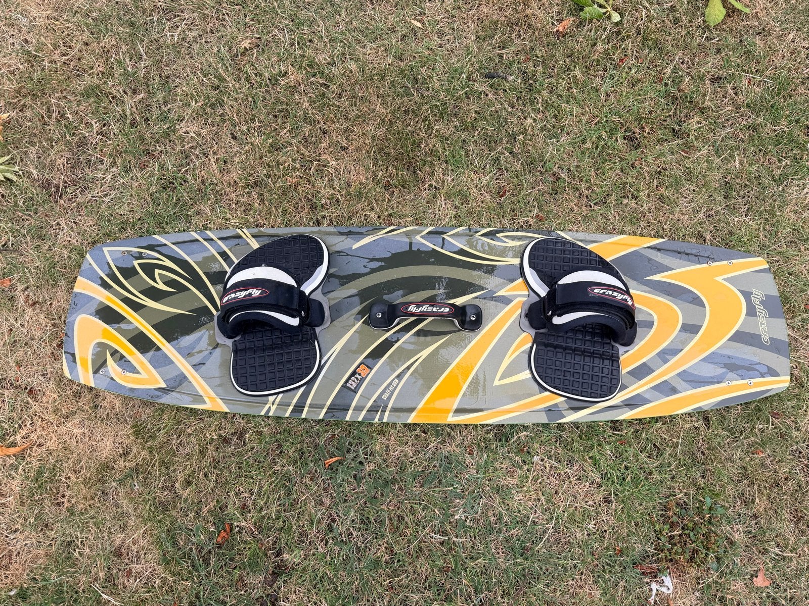 Crazyfly Kitesurfboard 139x32, Watersport en Boten, Ophalen, Twintip, Overige typen, Zo goed als nieuw