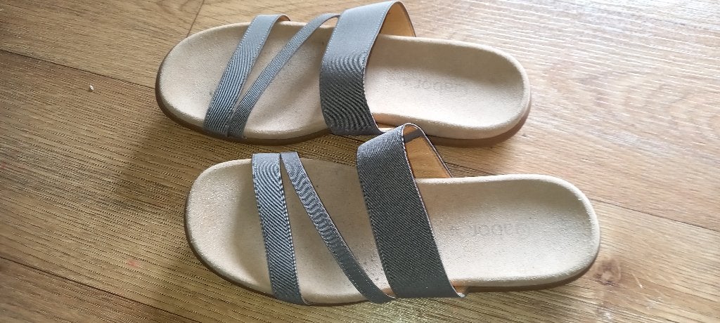 Gabor taupe slippers maat 42., Slippers, Overige kleuren, Gabor, Ophalen of Verzenden