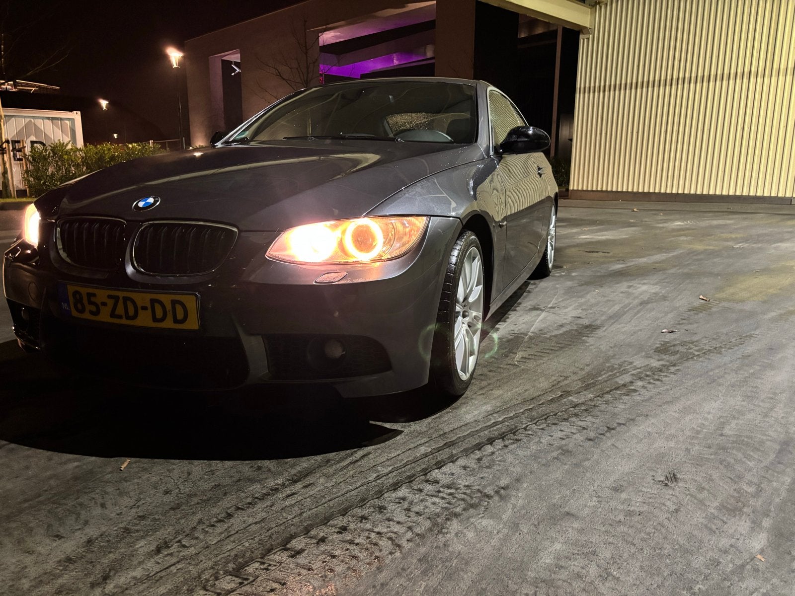 BMW 3-Serie 3.0 I 325 Coupe AUT 2008 Grijs, Automaat, 745 kg, Achterwielaandrijving, 4 stoelen