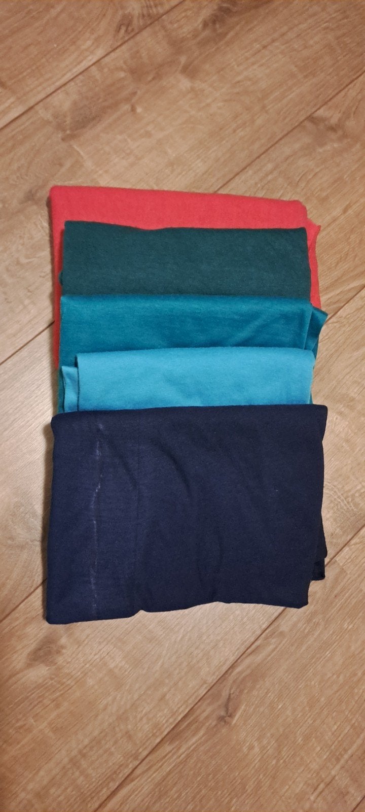 Diverse sjaaltjes ronde sjaals, Kleding | Dames, Mutsen, Sjaals en Handschoenen, Ophalen of Verzenden, Zo goed als nieuw, Maat 46/48 (XL) of groter