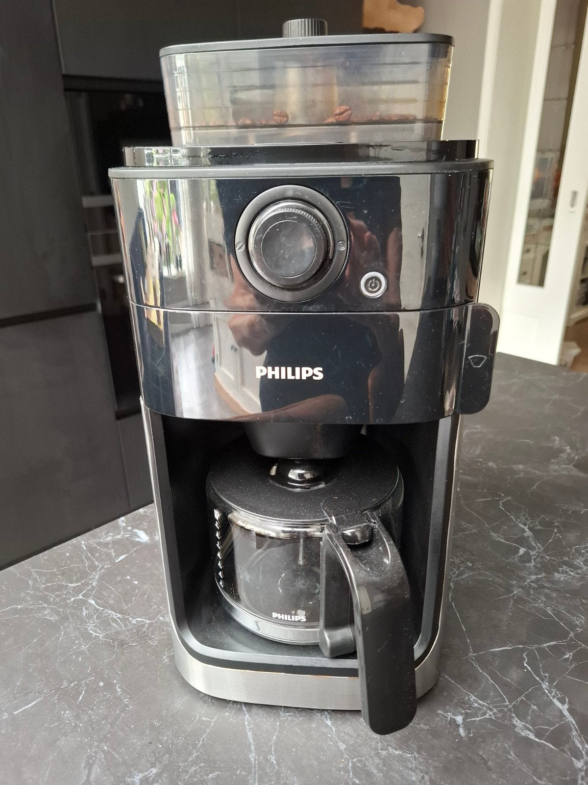 Philips Grind & Brew Koffiezetapparaat met bonenmaler, Gebruikt, 10 kopjes of meer, Koffiemachine, Koffiebonen