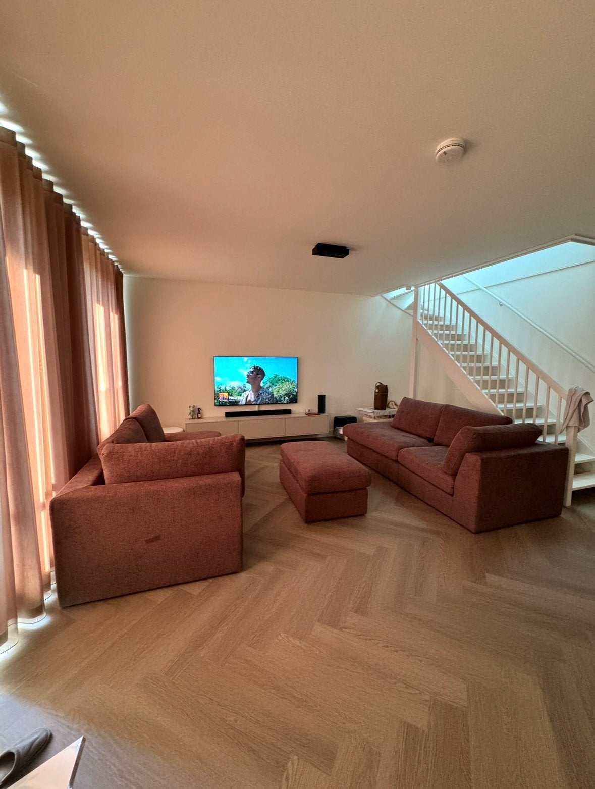 Bank 2lounge zits + pouffe, Almere