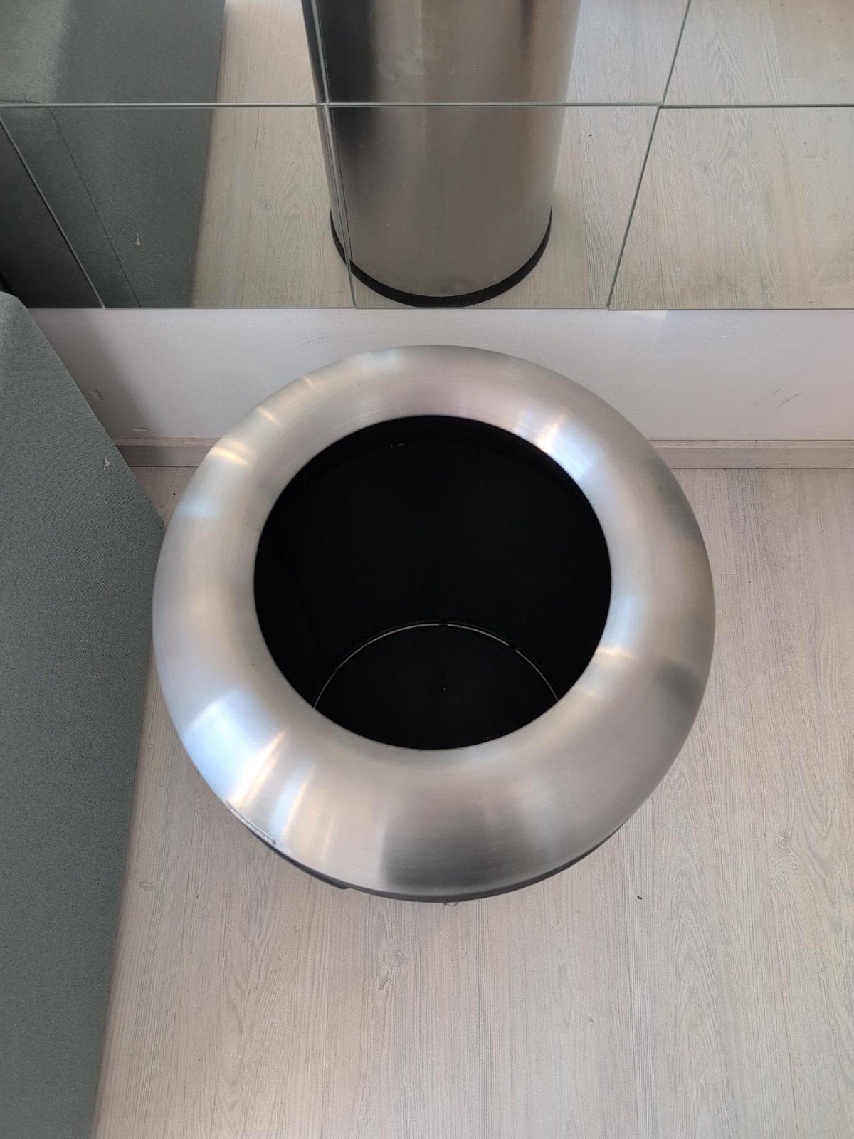 Simplehuman Bullet Open 60L RVS afvalbak – Design prullenbak, Ophalen, 50 – 75, Zo goed als nieuw, Rvs