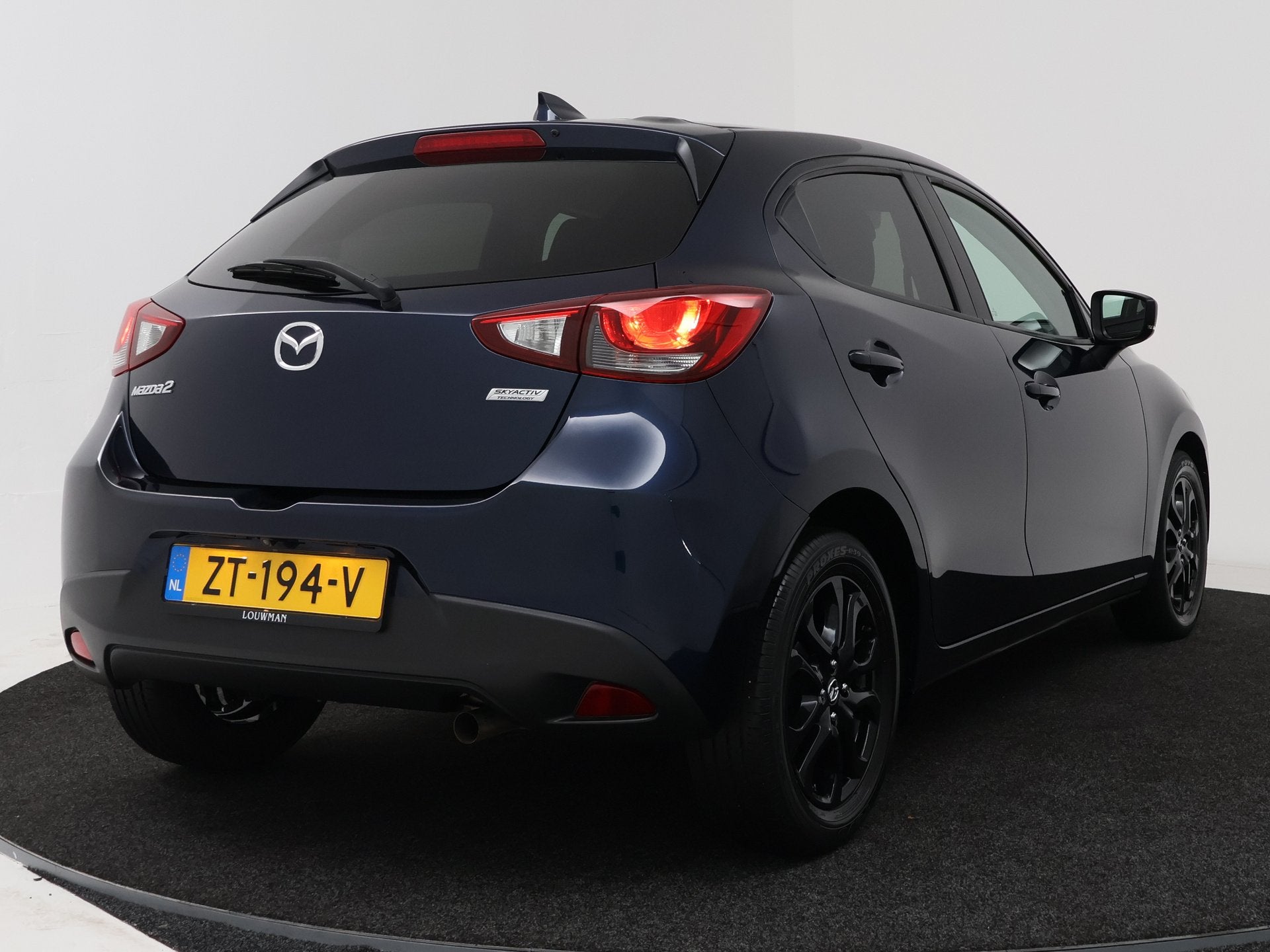 Mazda 2 1.5 Skyactiv-G Sport Selected | Navigatie | Camera |, Auto's, Mazda, Voorwielaandrijving, 12 maanden, Stof, Blauw