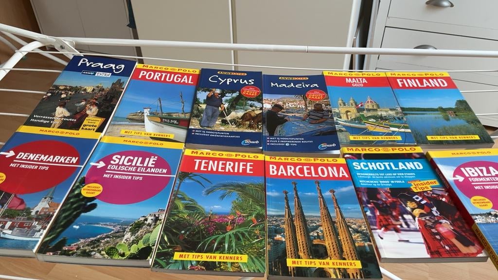Marco poloreisgidsen verchillende landen +1 dominicusgids, Europa, Ophalen of Verzenden, Zo goed als nieuw, Reisgids of -boek