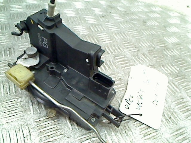 Portierslot Links Voor Opel Vectra C Caravan 2005 13201311, Gebruikt, Bahnhofsplatz, Rüsselsheim am Main 65423, , Duitsland, Opel