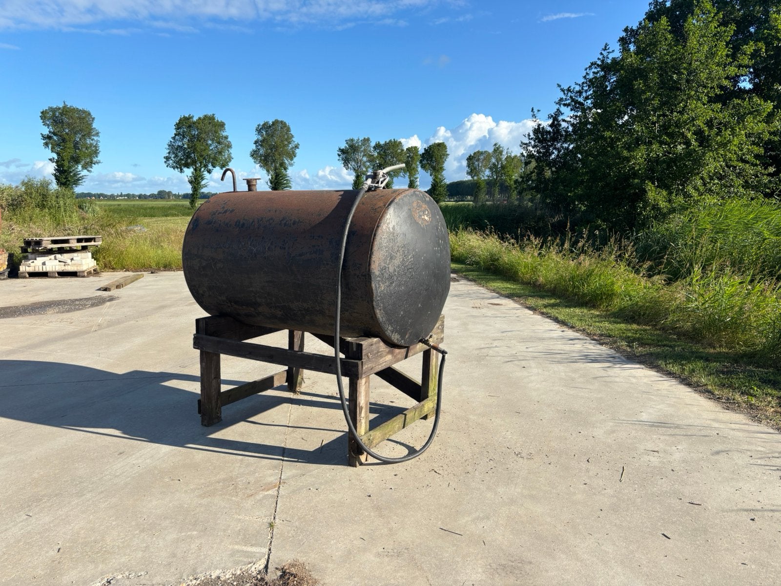 Brandstof tank op frame, Diversen, Ophalen of Verzenden