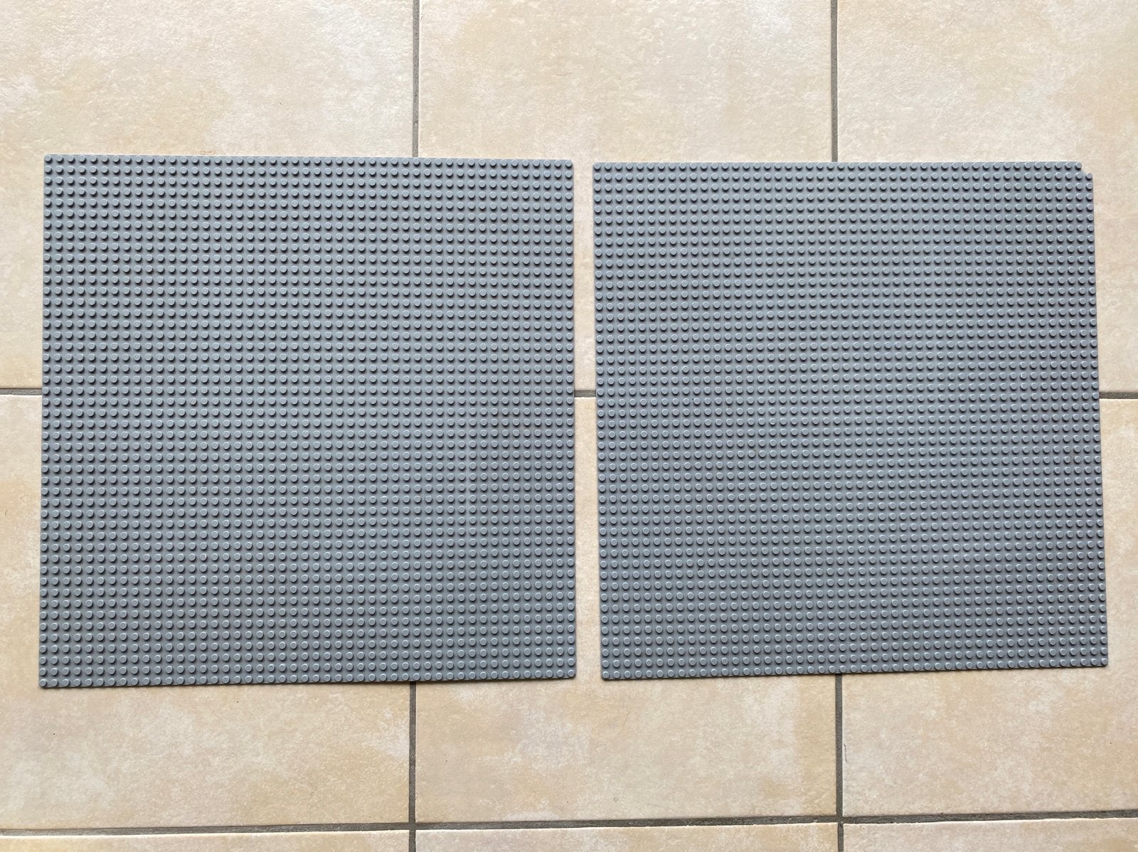 2 Grote Grijze Lego Grondplaten, Ophalen of Verzenden, Gebruikt, Grondplaat, Lego