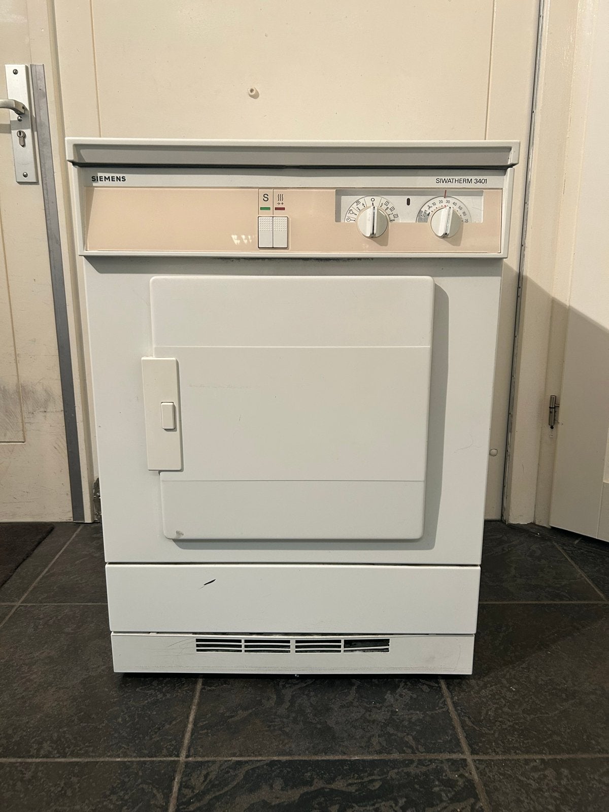 Siemens Siwatherm 3401 wasdroger, Witgoed en Apparatuur, Ophalen, 6 tot 8 kg, Gebruikt, Voorlader