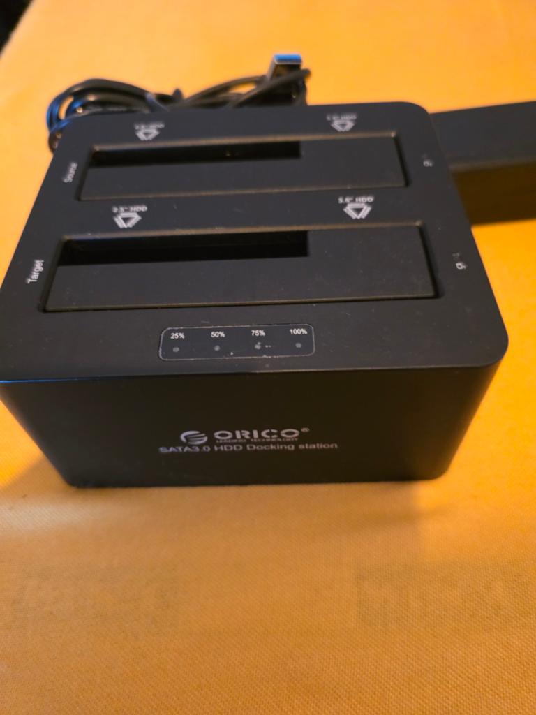 ORICO SATA 3.0 HDD Docking Station - Zo goed als nieuw, Computers en Software, Dockingstations, Docking station, Ophalen of Verzenden