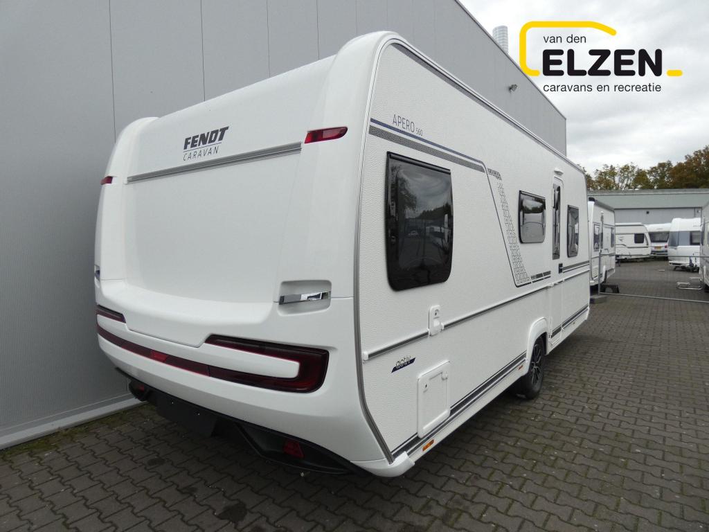 Fendt Apero Activ 560 SKM Model 2026, bekl. Pino, Caravans en Kamperen, Caravans, Schokbreker, Rondzit, Bedrijf, 1250 - 1500 kg