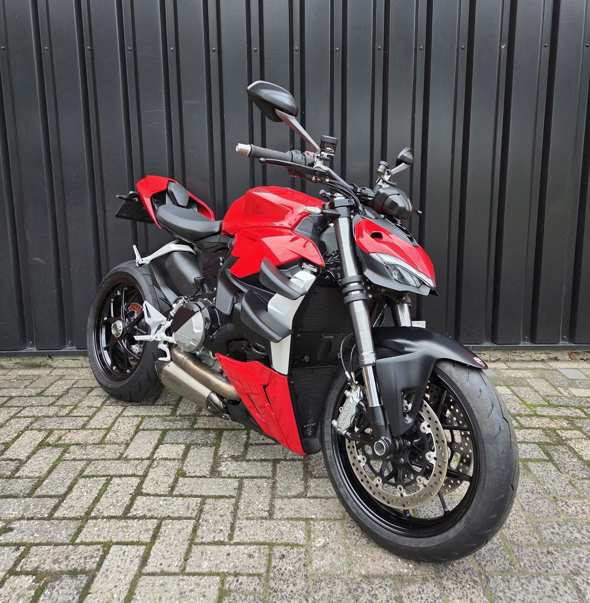 Ducati Streetfighter V2, Motoren, Info@ducati.com, Ducati North Europe B.V., Maanweg 174
2516 AB  Den Haag, NL, ABS