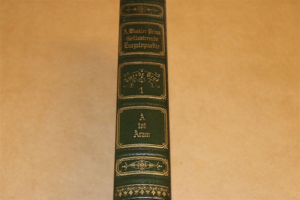Winkler Prins [1884] Deel 1 — Met platen, kaarten etc., Ophalen of Verzenden