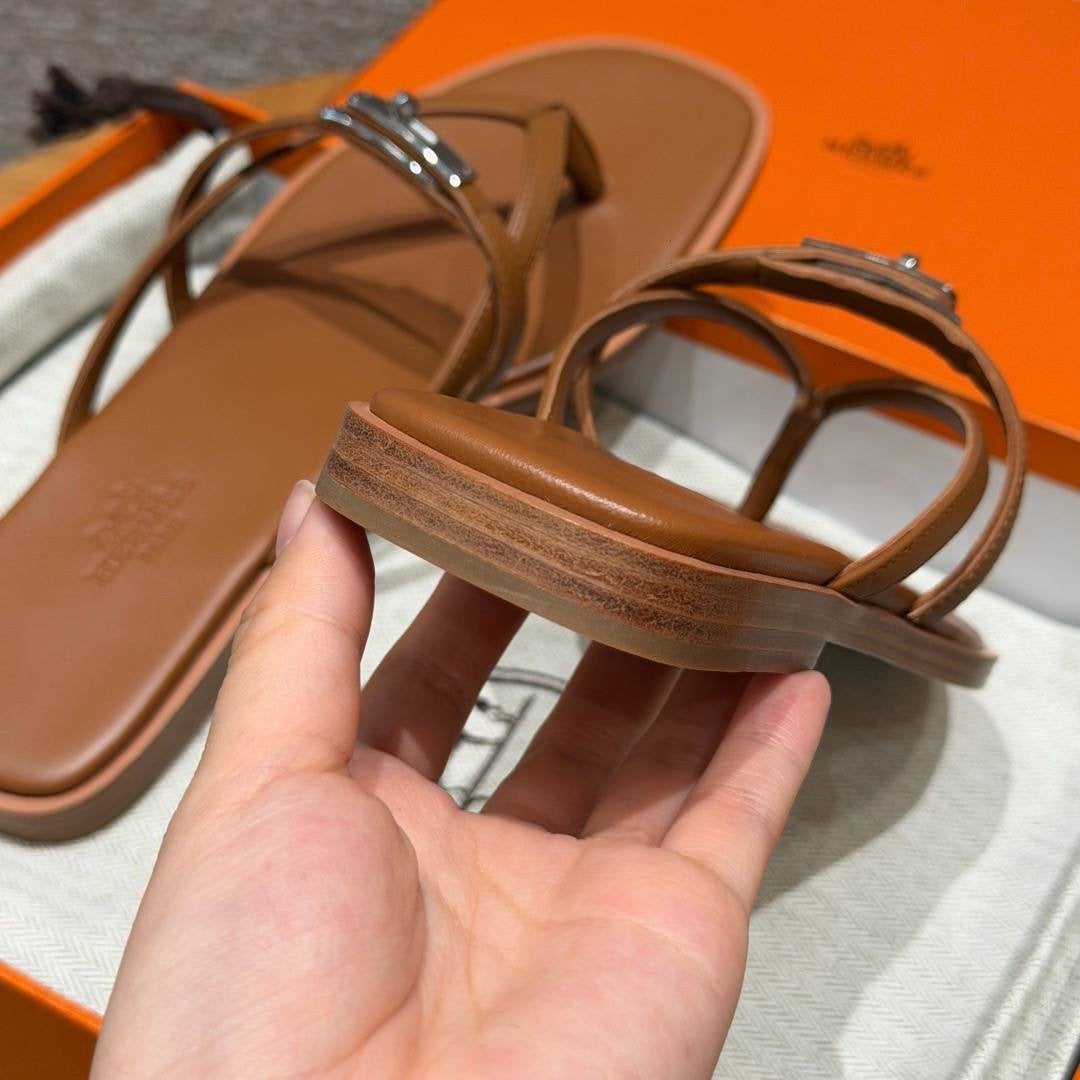 Hermes slippers crouwen, Kleding | Dames, Schoenen, Ophalen of Verzenden, Nieuw