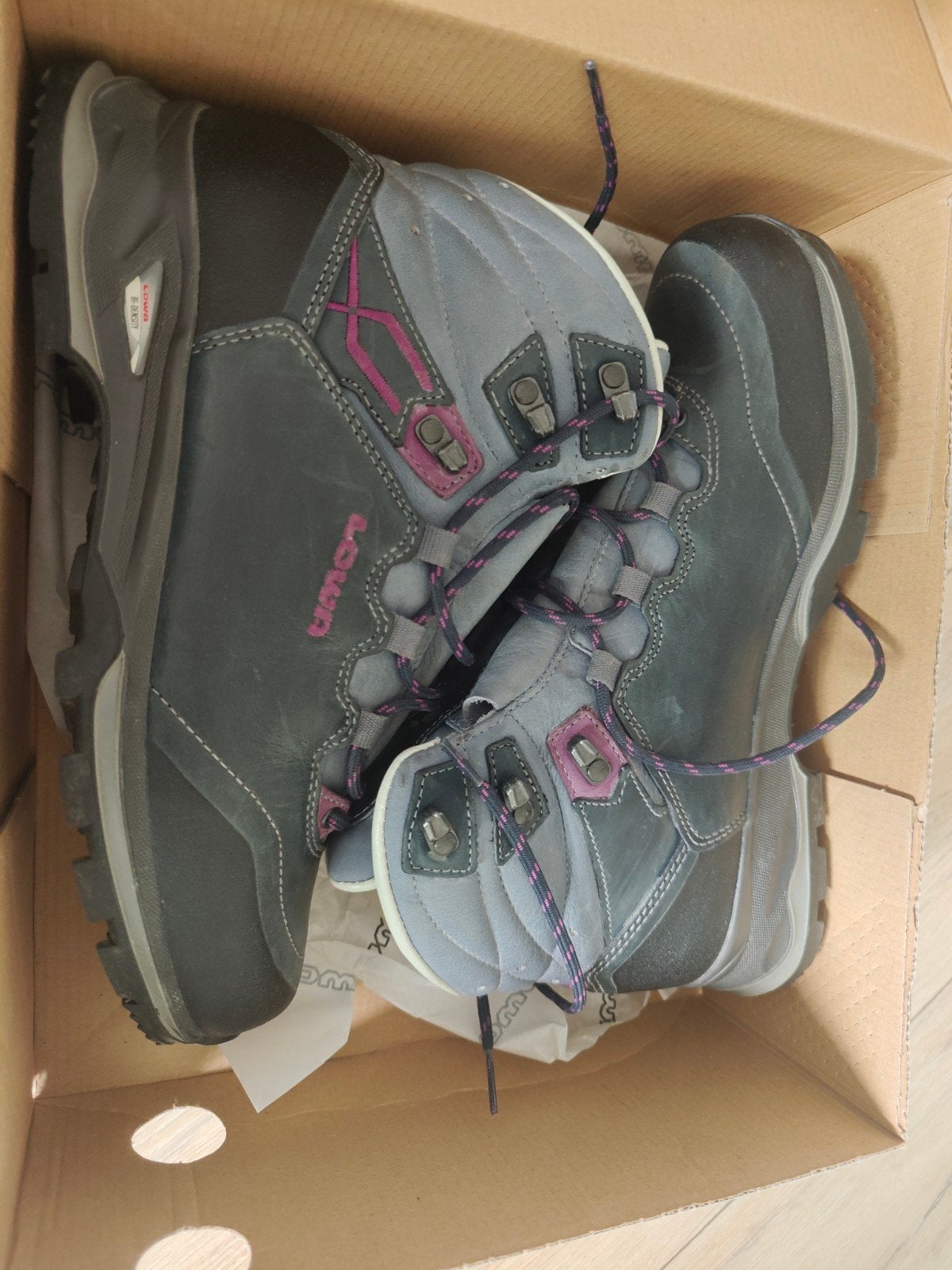 Lowa wandelschoenen dames maat 42, Ophalen of Verzenden, Gebruikt, Schoenen