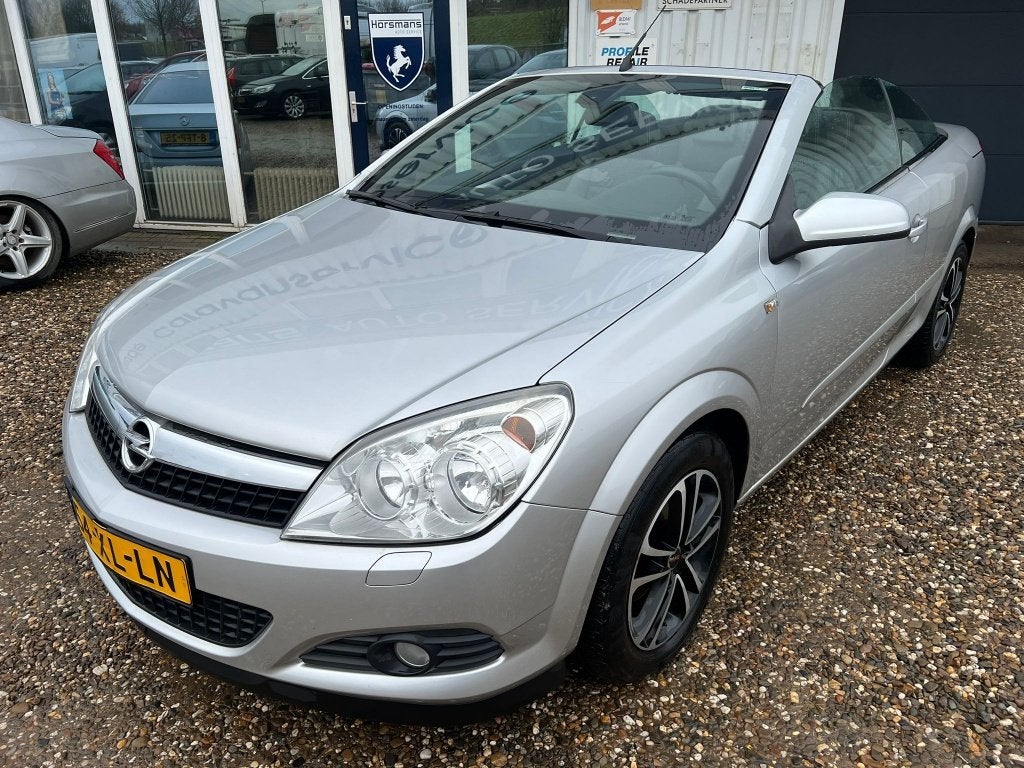 Opel Astra TwinTop 1.8 Cosmo (bj 2007), Gebruikt, 4 cilinders, Cabriolet, 4 stoelen