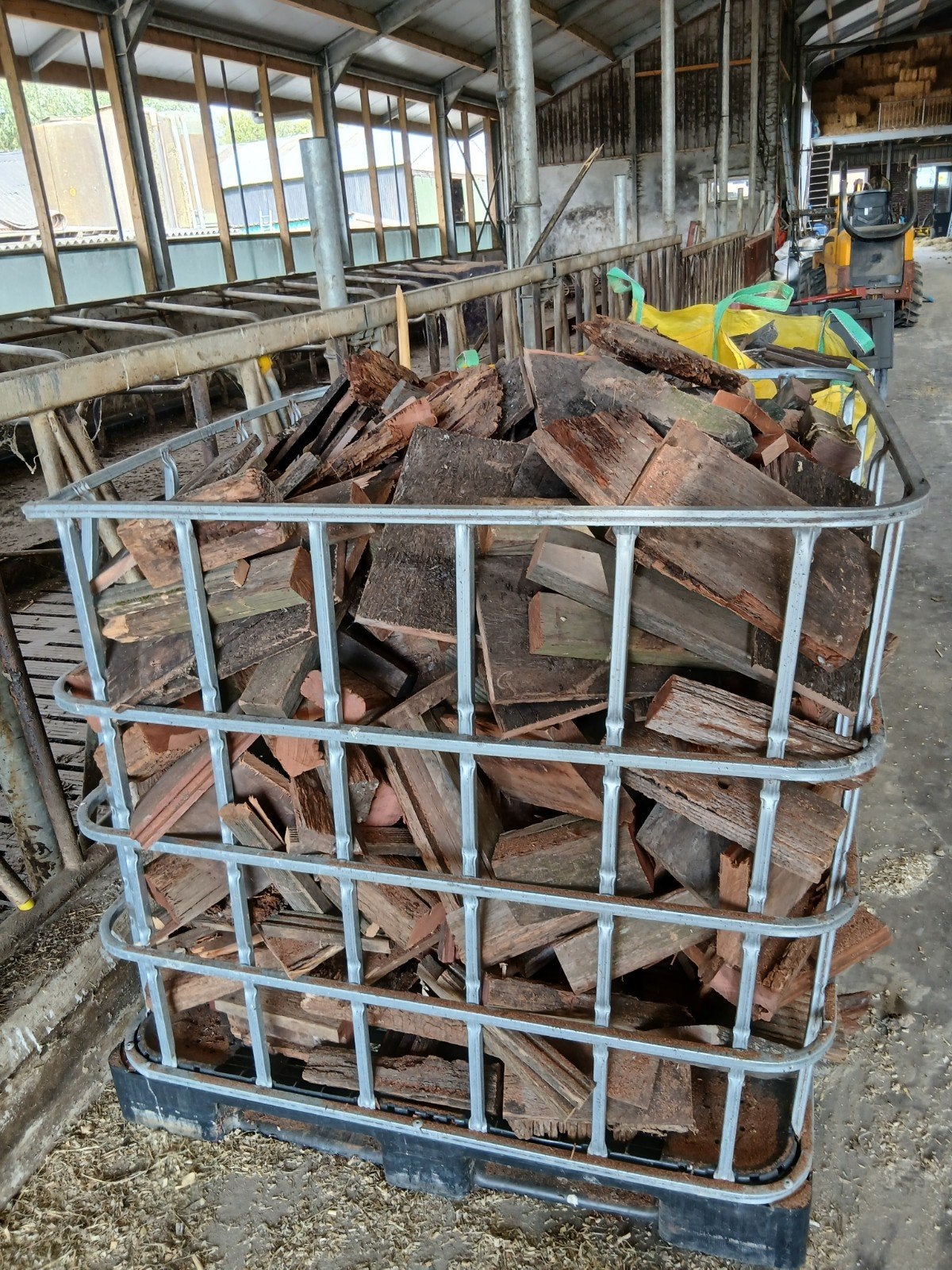 Azobé hardhout kachelhout - Ideaal voor uw kachel!, Tuin en Terras, Haardhout, Minder dan 3 m³, Ophalen of Verzenden, Overige houtsoorten