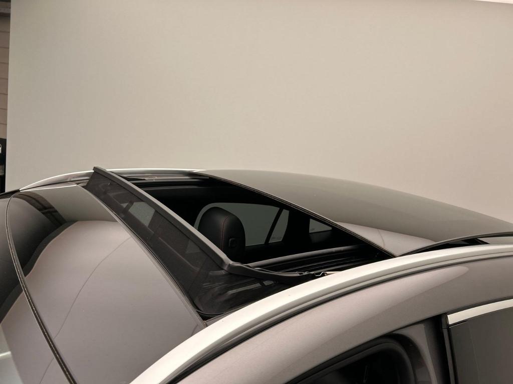 Mercedes-Benz GLA-klasse 250 e AMG|Pano|Ambilight|Stoelverw|, Automatische klimaatregeling, Gebruikt, Leder en Stof, Bedrijf