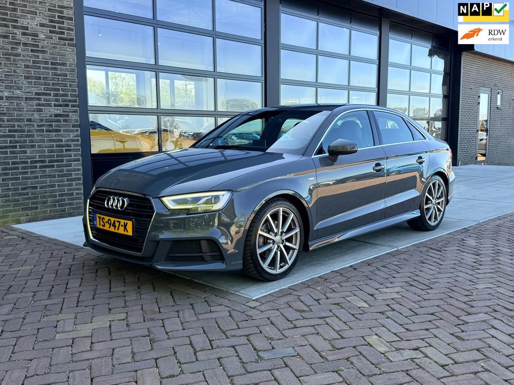 Audi A3 Limousine 1.5 TFSI CoD Sport S Line Edition | Autm |, Auto's, 4 cilinders, 150 pk, Leder en Stof, Origineel Nederlands