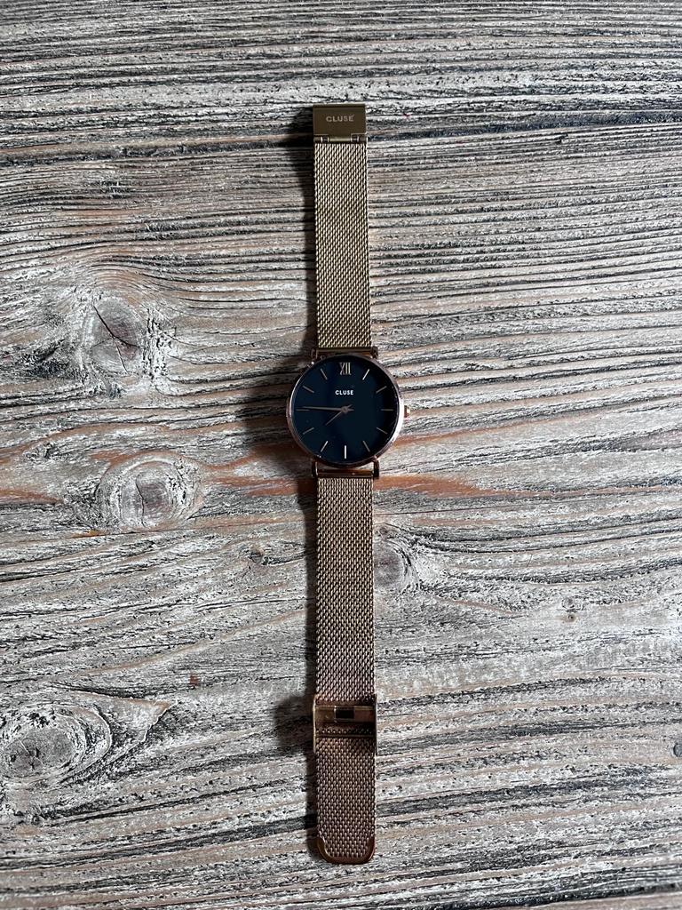 Cluse horloge - Roségoud met zwart wijzerplaat, Sieraden, Tassen en Uiterlijk, Horloges | Dames, Zo goed als nieuw, Polshorloge