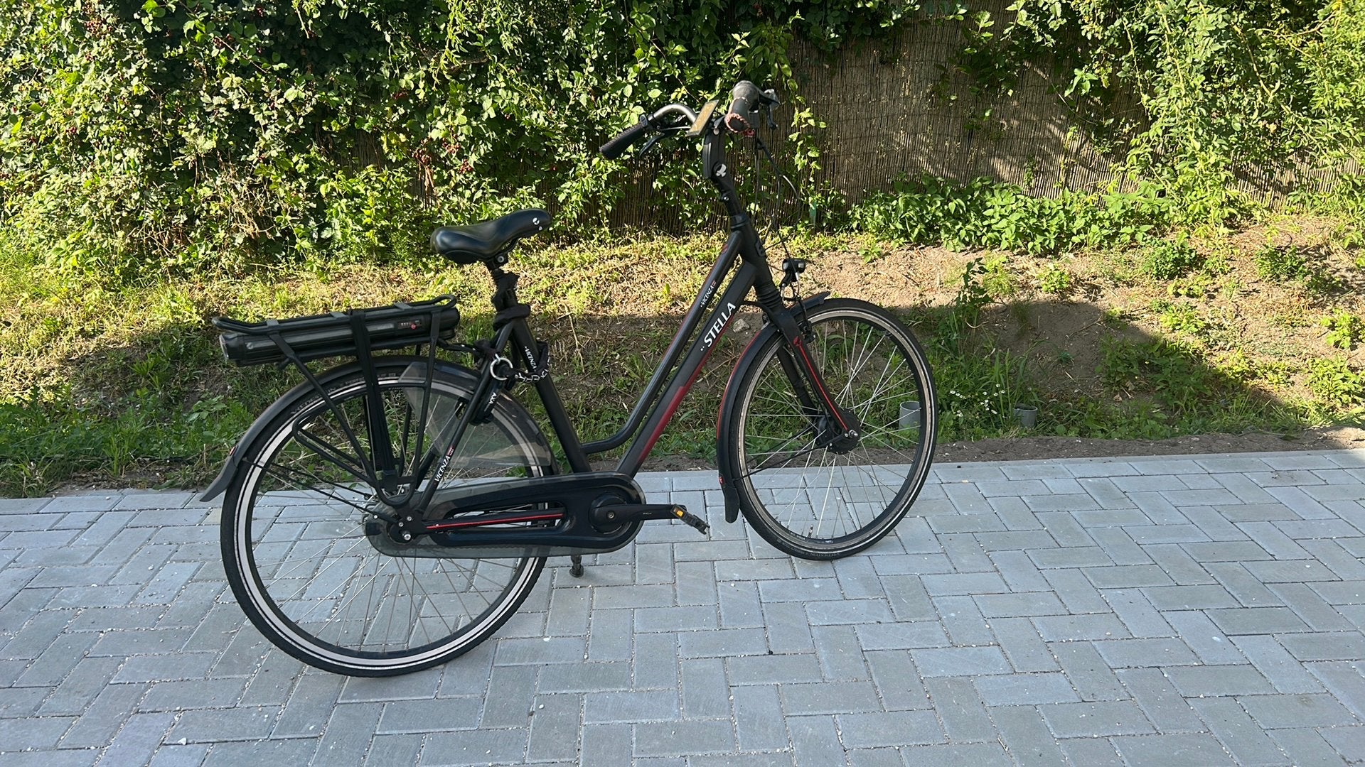 Elektrische Stella vicenza damesfiets, Ophalen, Zo goed als nieuw