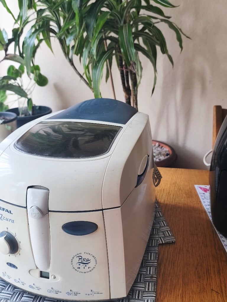 Tefal Azur friteuse, 2 tot 3 liter, Ophalen, Gebruikt, Uitneembare binnenpan