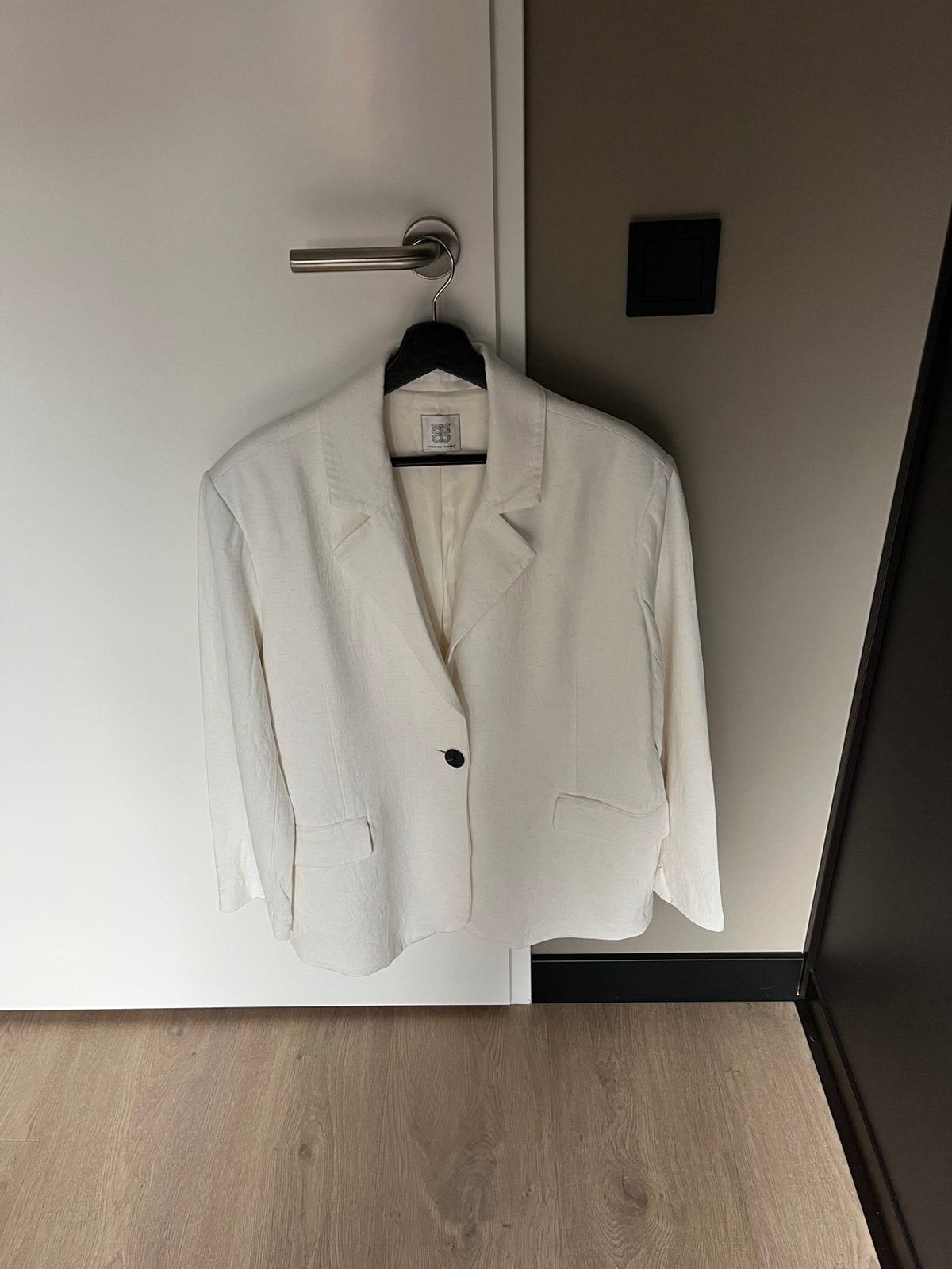Second Female roomwit linnen blazer in maat L/40., Wit, Maat 42/44 (L), Ophalen of Verzenden, Zo goed als nieuw