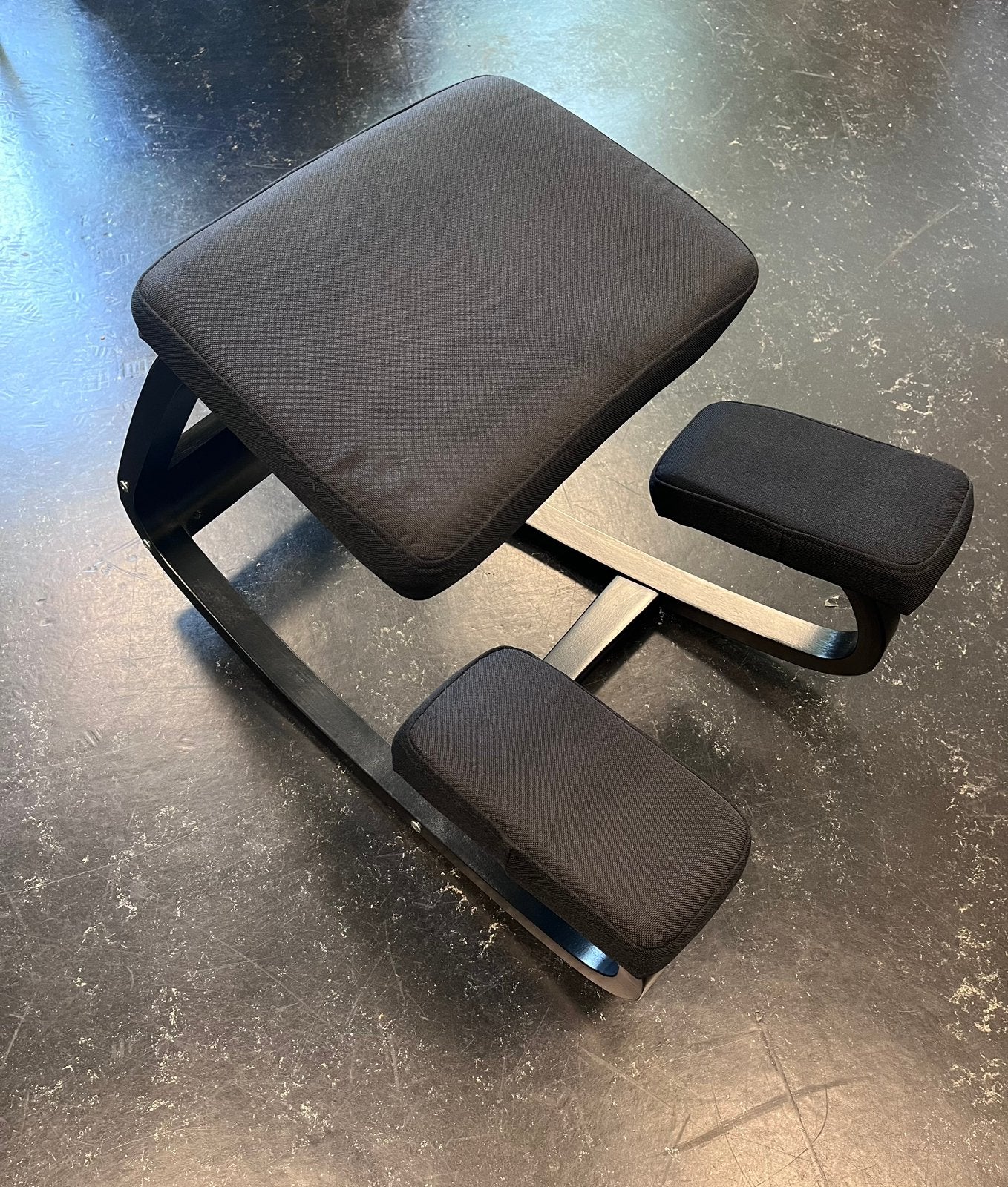 Dunimed ergonomische kniestoel, Ophalen, Zo goed als nieuw, Zwart