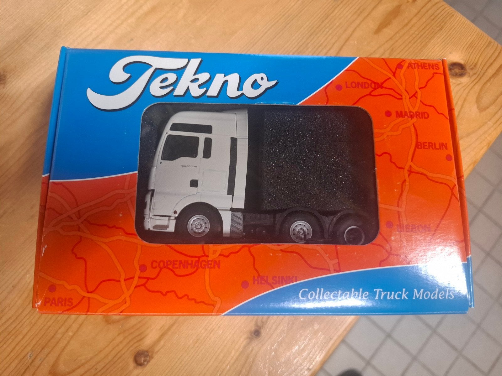 Tekno Collectable Truck Models - MAN TGA 6x2 Vrachtwagen, Hobby en Vrije tijd, Ophalen of Verzenden, Nieuw, Bus of Vrachtwagen