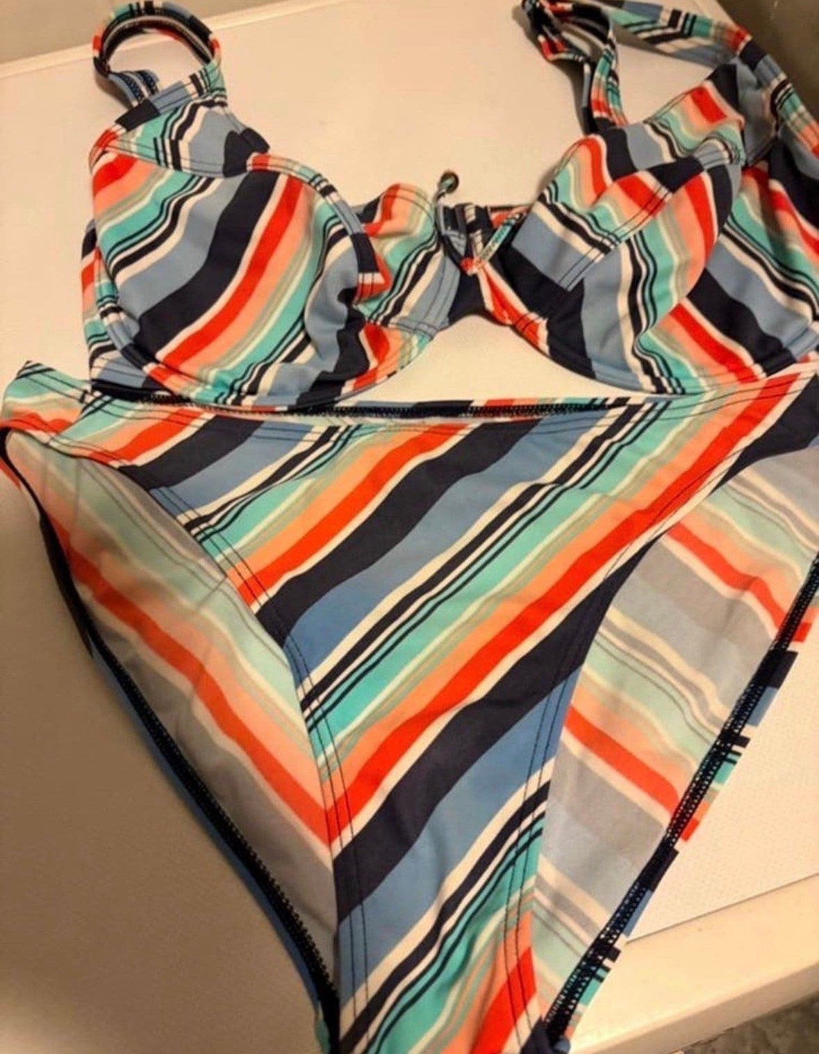 Stijlvolle Esprit bikini gestreept - Maat 85C, Ophalen of Verzenden, Zo goed als nieuw, Meerkleurig, Bikini