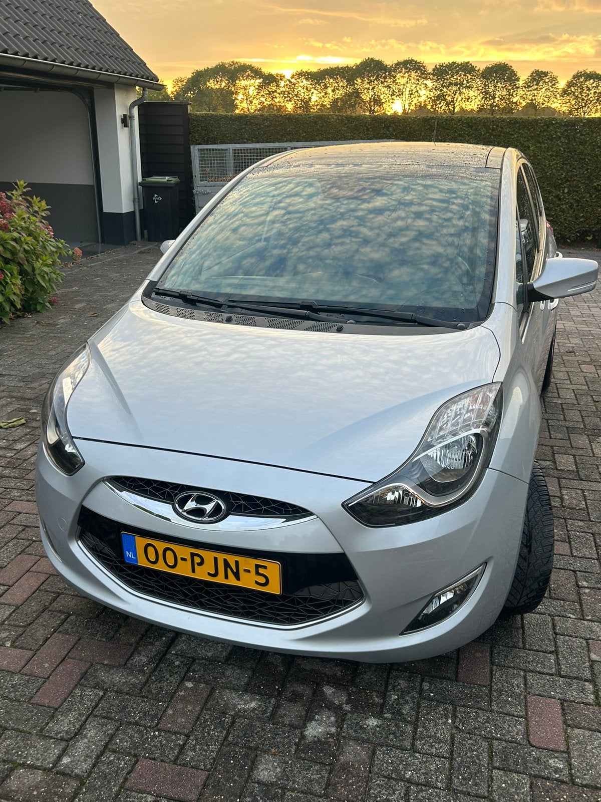 Hyundai iX20 1.6 2011 Automaat Grijs Leder Panoramadak, Auto's, Euro 5, 1169 kg, 4 cilinders, Particulier