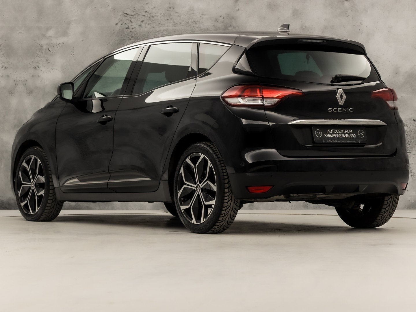 Renault Scénic 1.3 TCe Intens Sport (APPLE CARPLAY, NAVIGAT, Voorwielaandrijving, 4 cilinders, Leder en Stof, Zwart