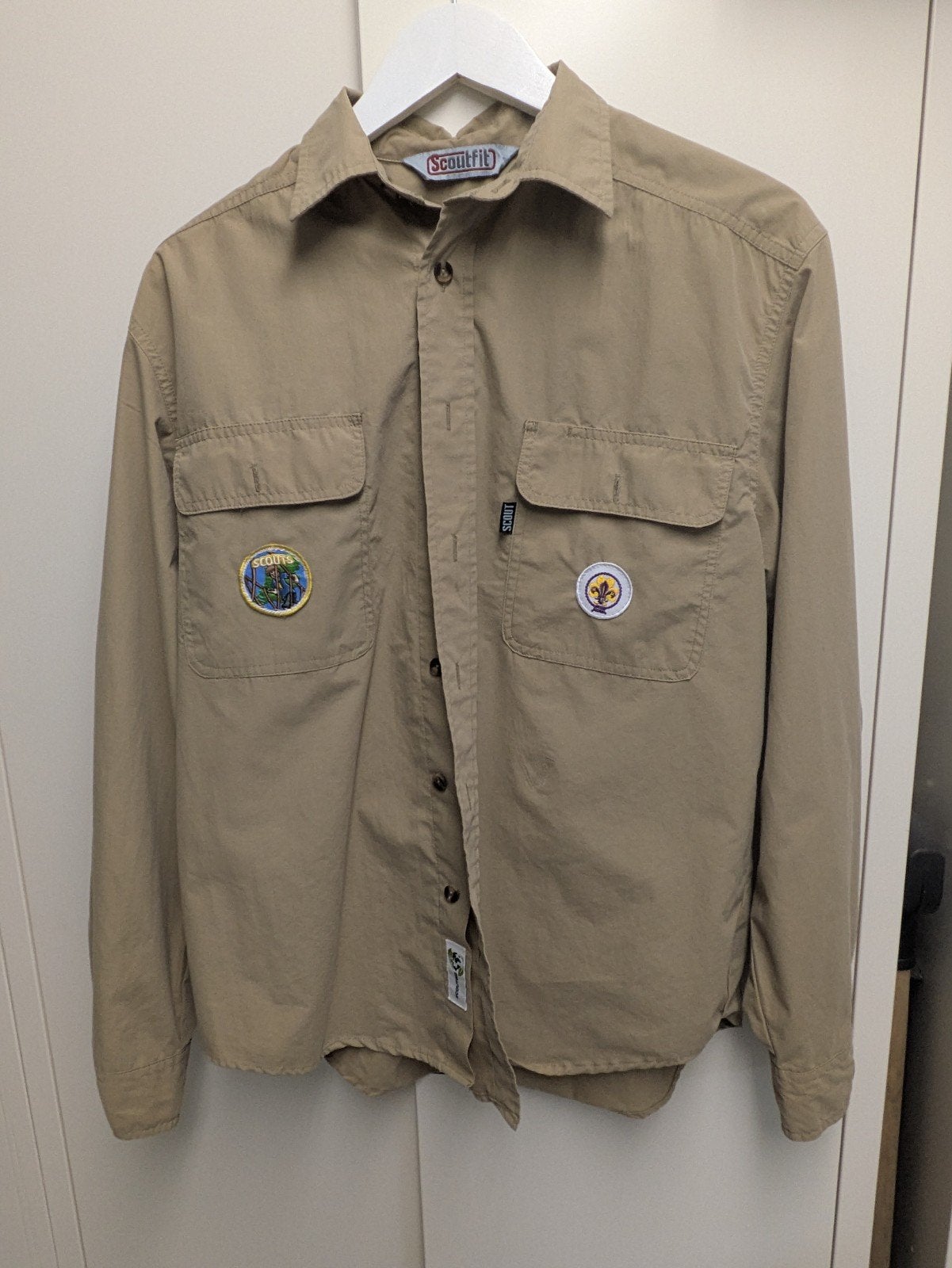 Scouting Ussen overhemd (S) en sjaaltje - zandkleurig, Verzamelen, Scouting, Ophalen of Verzenden, Gebruikt, Kleding