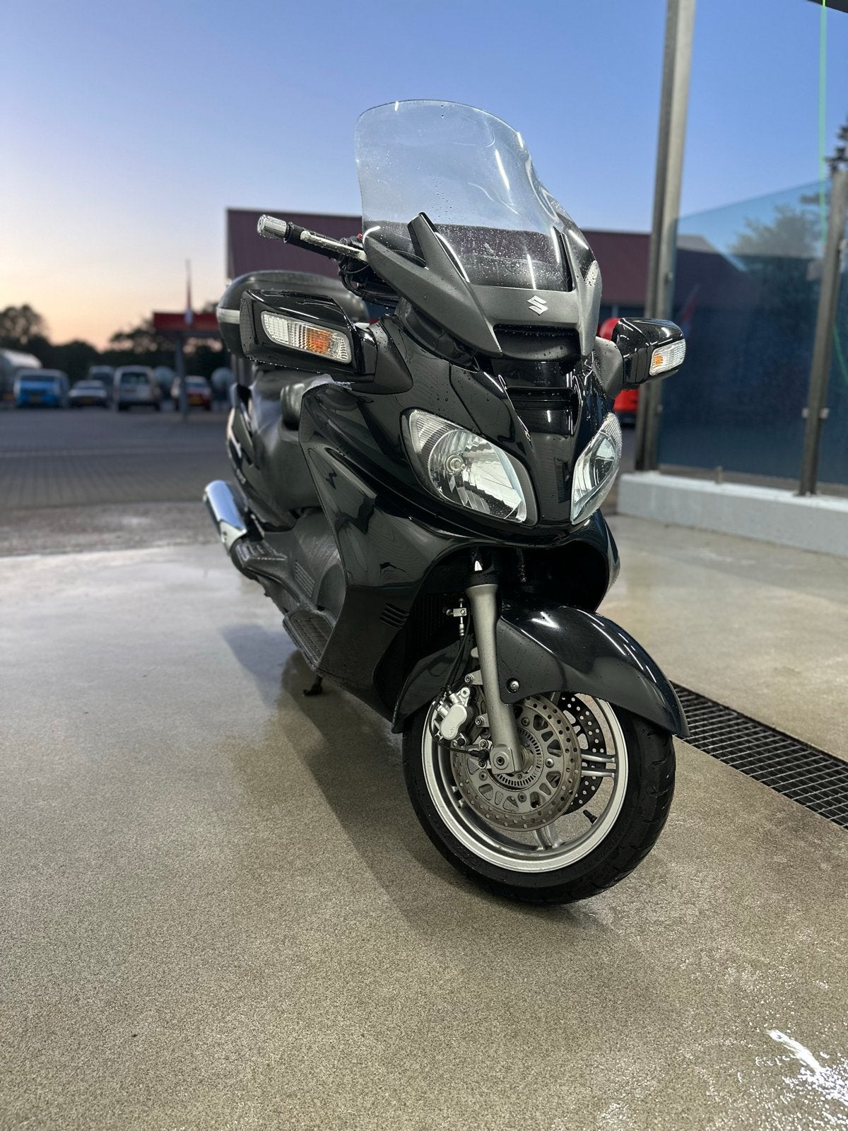 Suzuki Burgman 650 Executive Editie - Volledig Uitgerust, Motorrijbewijs A, Gebruikt, Particulier, Automaat