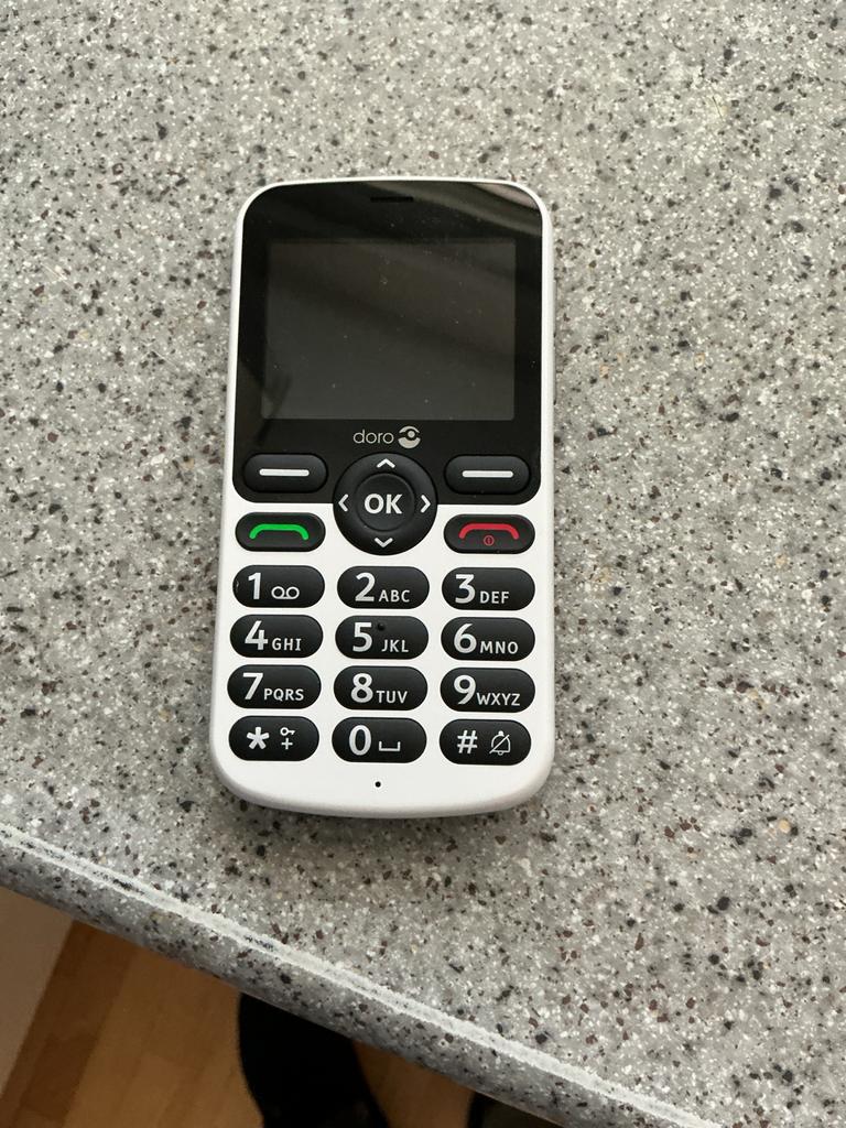 Doro 5860 4G Senioren GSM - Eenvoudig en Betrouwbaar, Ophalen of Verzenden, Klassiek of Candybar, Zonder simlock, Zonder abonnement