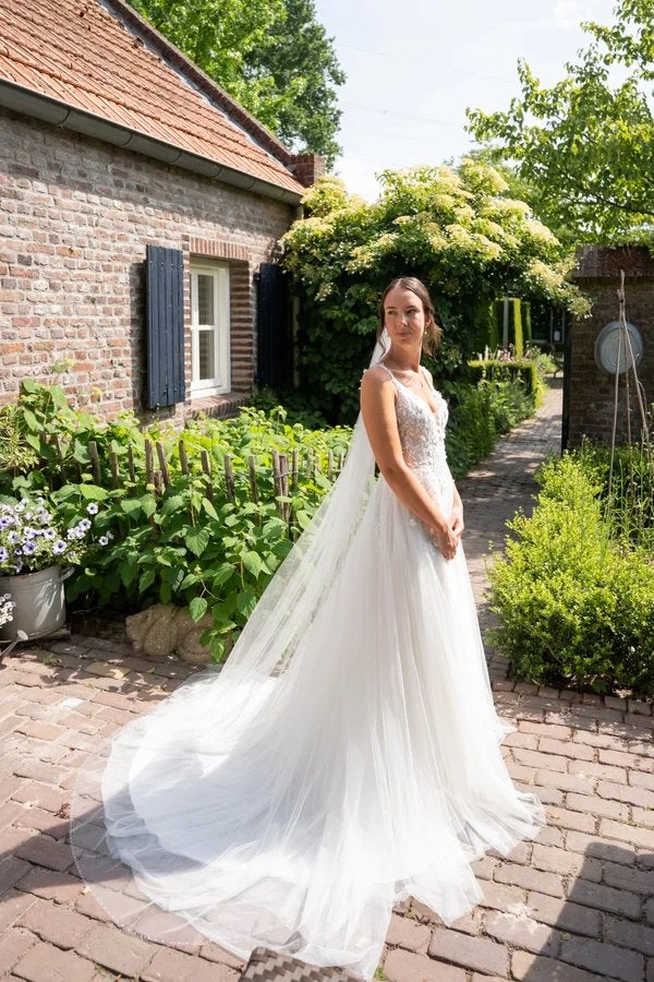 Lillian West 66301 trouwjurk maat 36-38 | tweedehands, Ophalen, Zo goed als nieuw, Wit, Trouwjurk