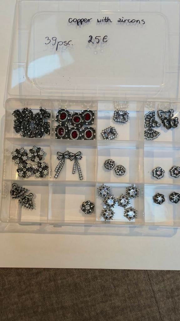 39 koperen hangers en kralen met zirconia, Sieraden, Tassen en Uiterlijk, Ophalen of Verzenden