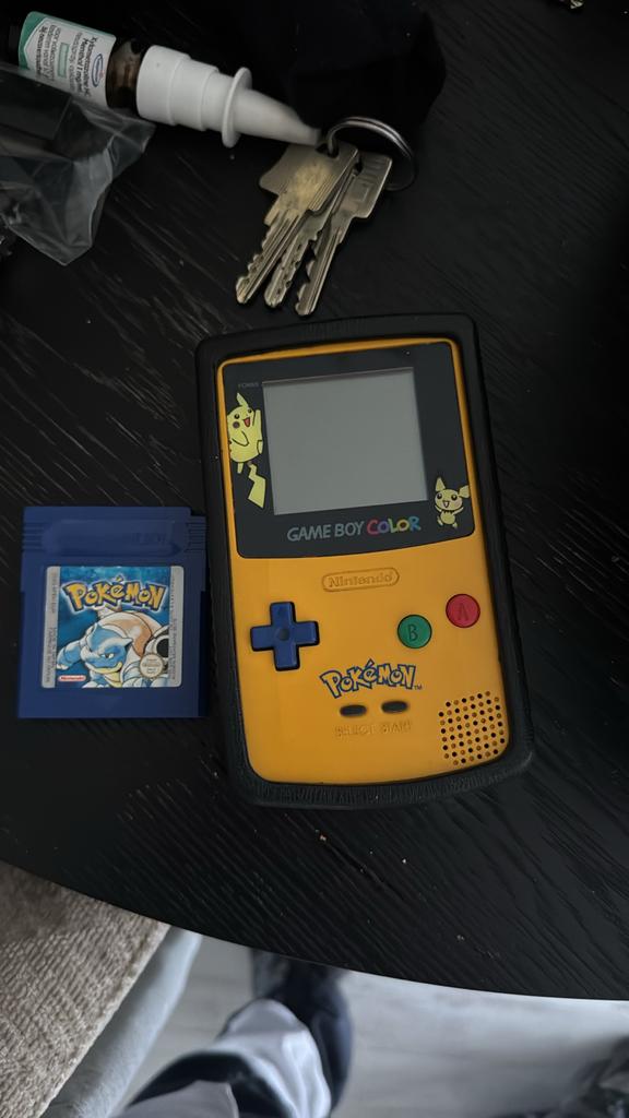 Game Boy Color Pokémon editie met Pokémon Blue, Spelcomputers en Games, Spelcomputers | Nintendo Game Boy, Ophalen of Verzenden