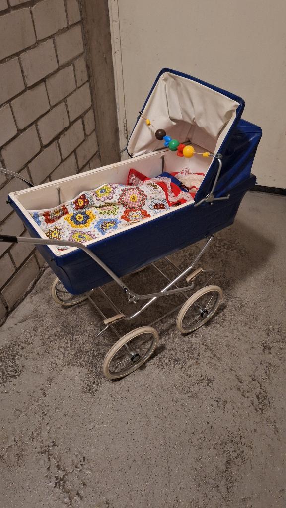 NOSTALGIE POPPENWAGEN, Ophalen